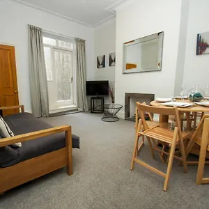 Norton By Holiday Lets Apartment